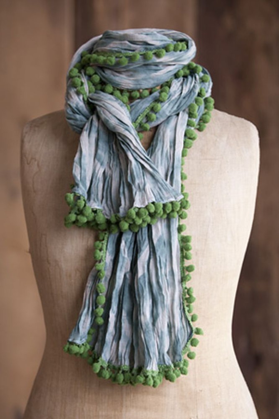 Styling Lazy Suricata | Scarf With Pom Pom Ciel/Grey