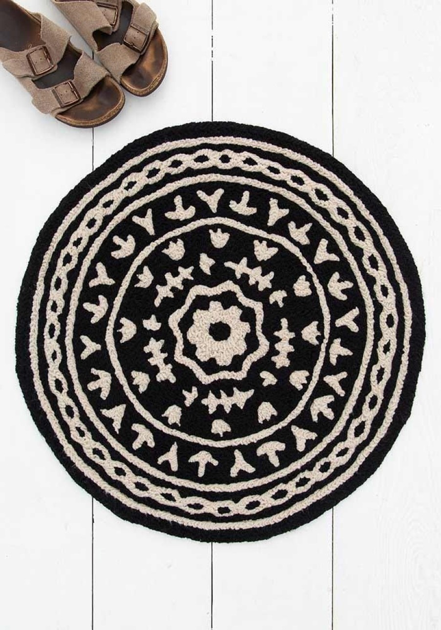 Home Lazy Suricata Blankets & Rugs | Round Rug Be Happy