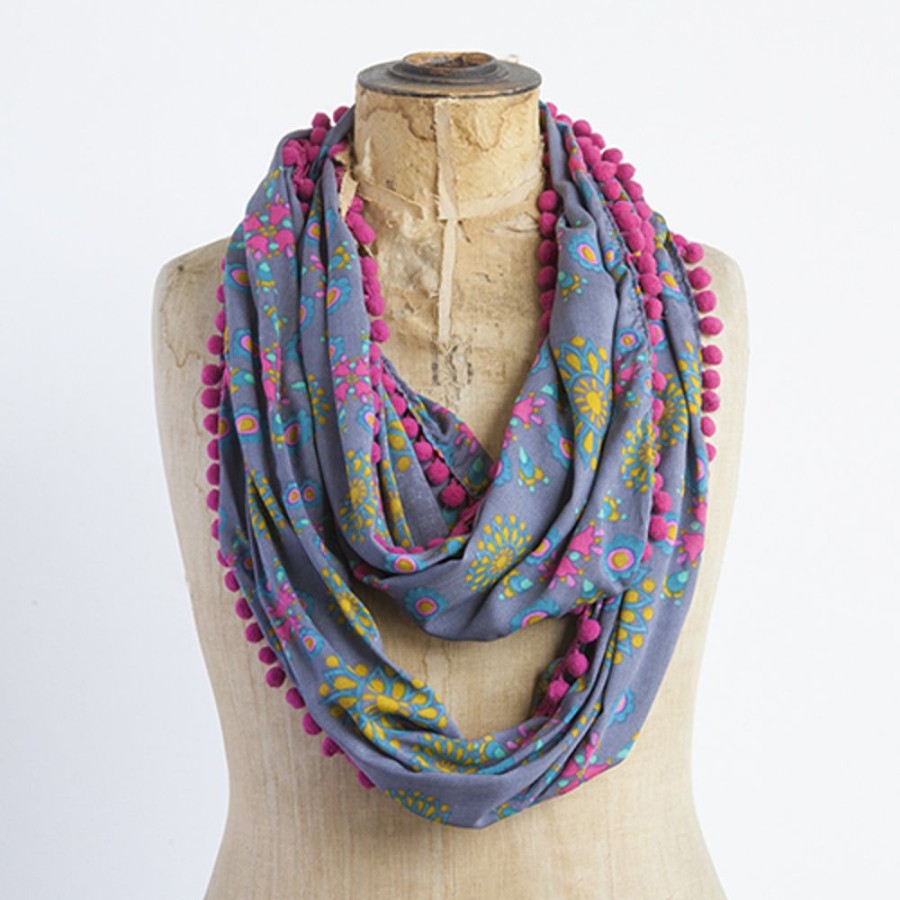 Styling Lazy Suricata | Scarf With Pom Pom Blue/Grey